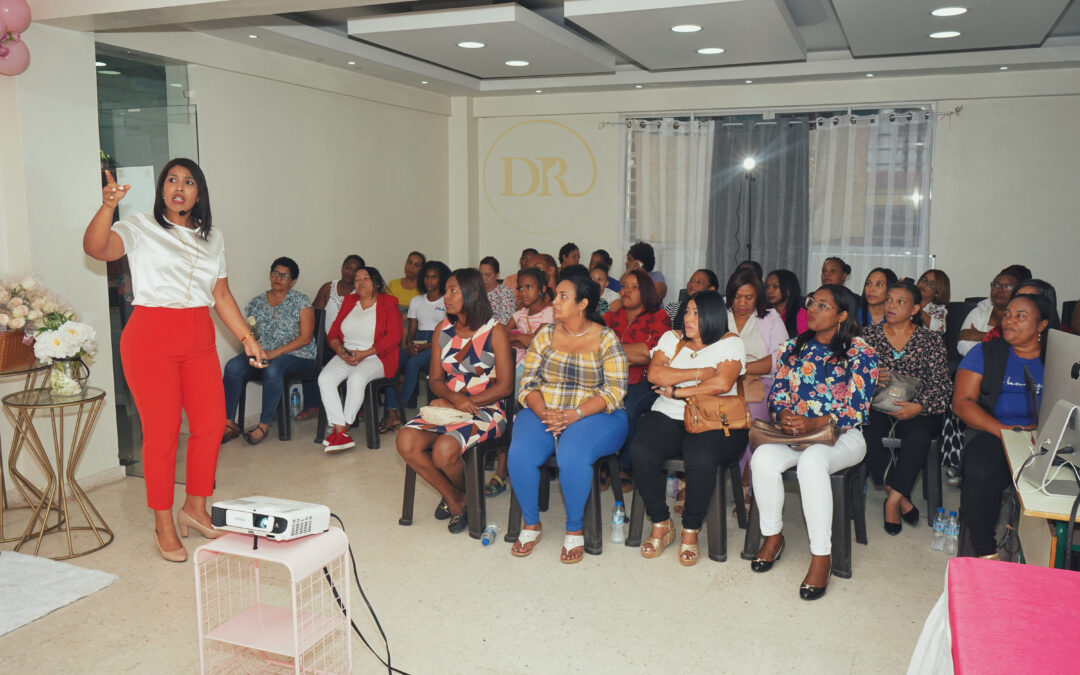 Charla conferencial con motivo al Día Internacional de la Mujer